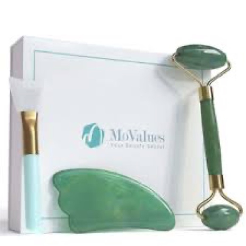 ⭐️movalues 3-IN-1 Jade Roller and Gua Sha Set⭐️